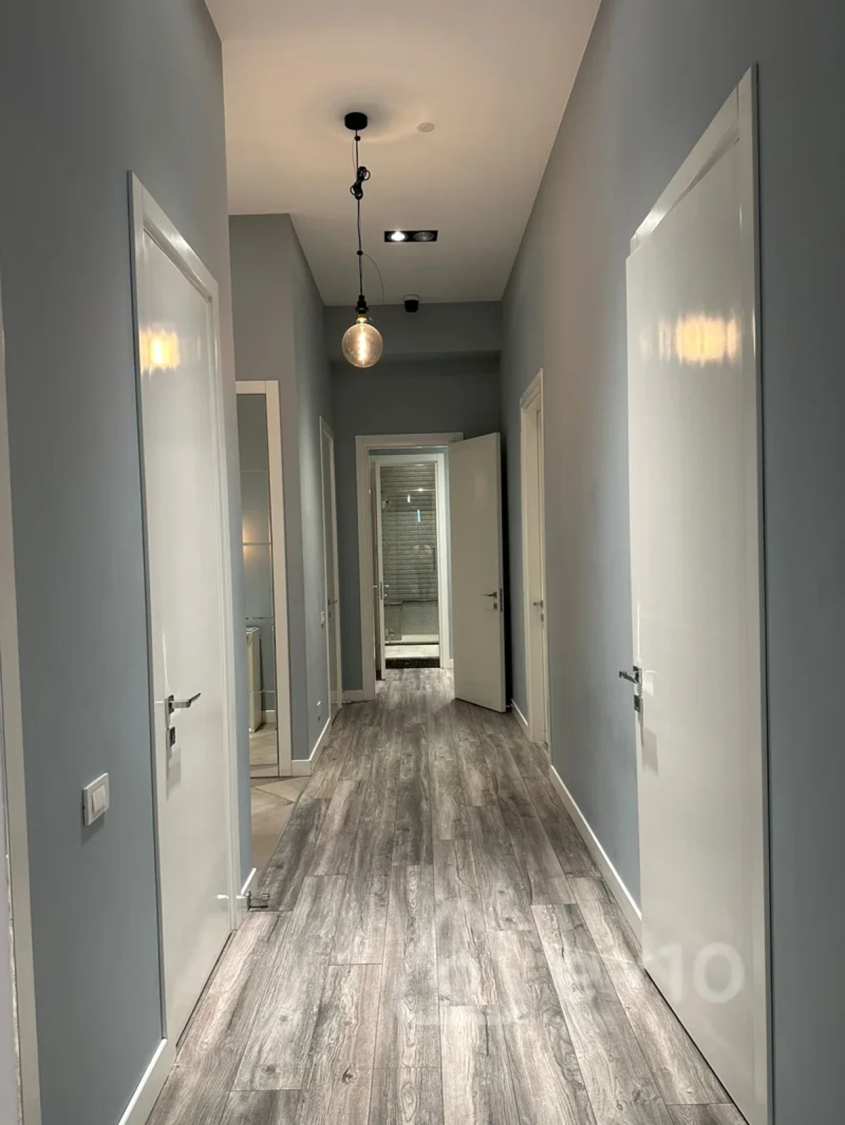 Kirayə verilir 3 otaqlı yeni tikili 150 m²