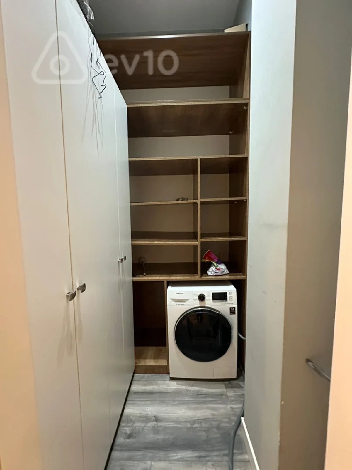 Kirayə verilir 3 otaqlı yeni tikili 150 m²