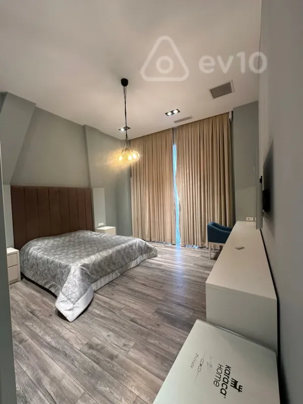 Kirayə verilir 3 otaqlı yeni tikili 150 m²