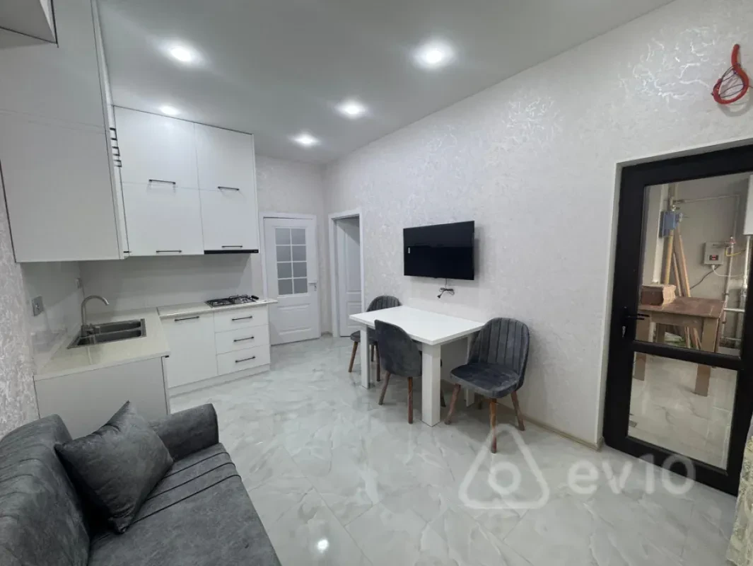 Kirayə verilir 3 otaqlı yeni tikili 66 m²