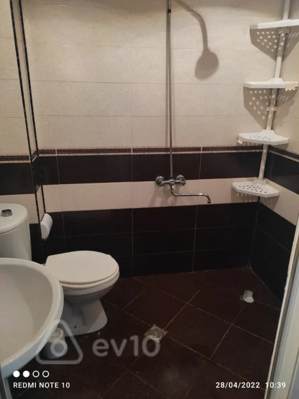 Kirayə verilir 2 otaqlı yeni tikili 50 m²