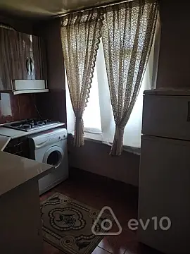Kirayə verilir 2 otaqlı yeni tikili 50 m²
