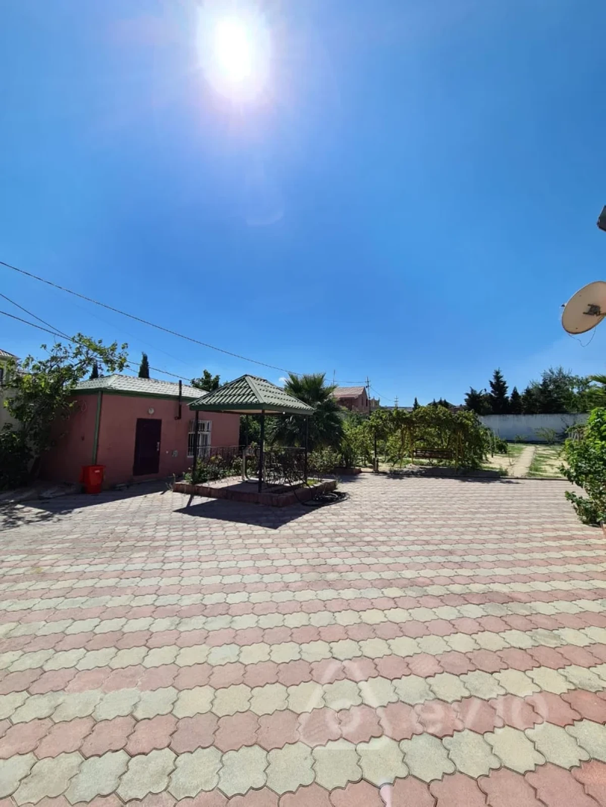 Satılır 5 otaqlı həyət evi 245 m²