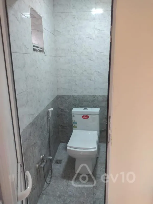 Satılır mənzil 50 m²