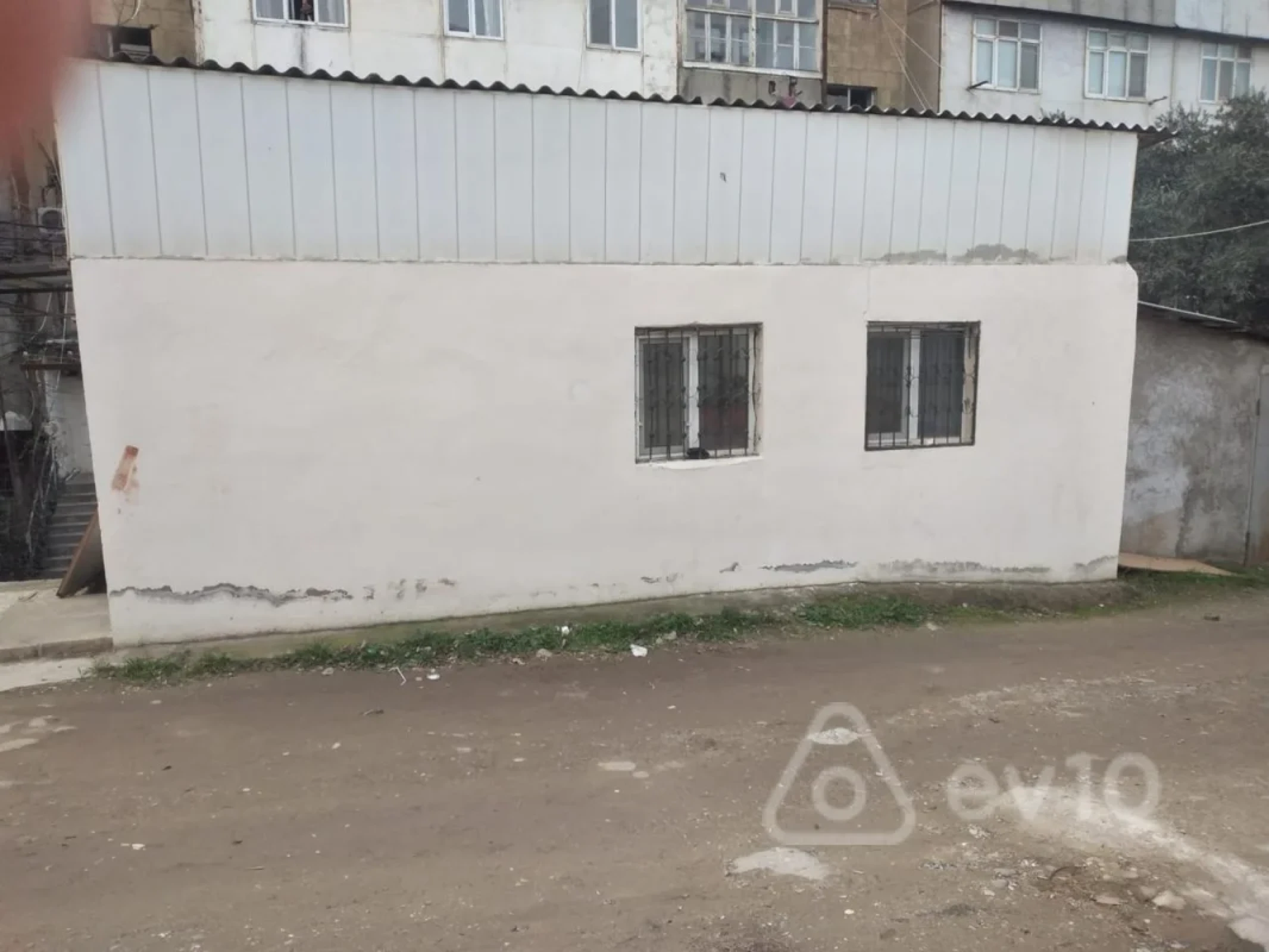 Satılır mənzil 50 m²