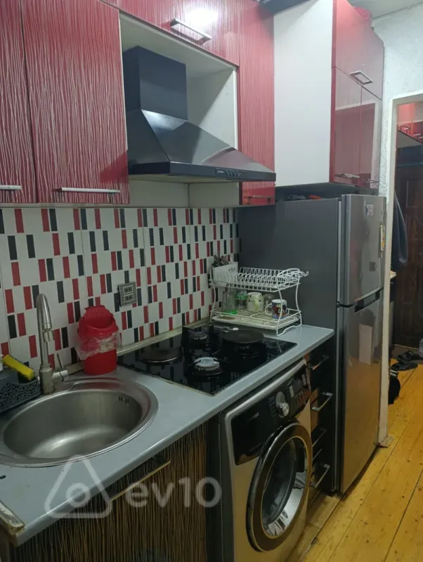 Satılır 2 otaqlı köhnə tikili 45 m²