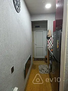 Satılır 2 otaqlı köhnə tikili 45 m²