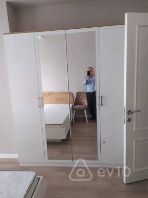 Kirayə verilir 2 otaqlı yeni tikili 88 m²