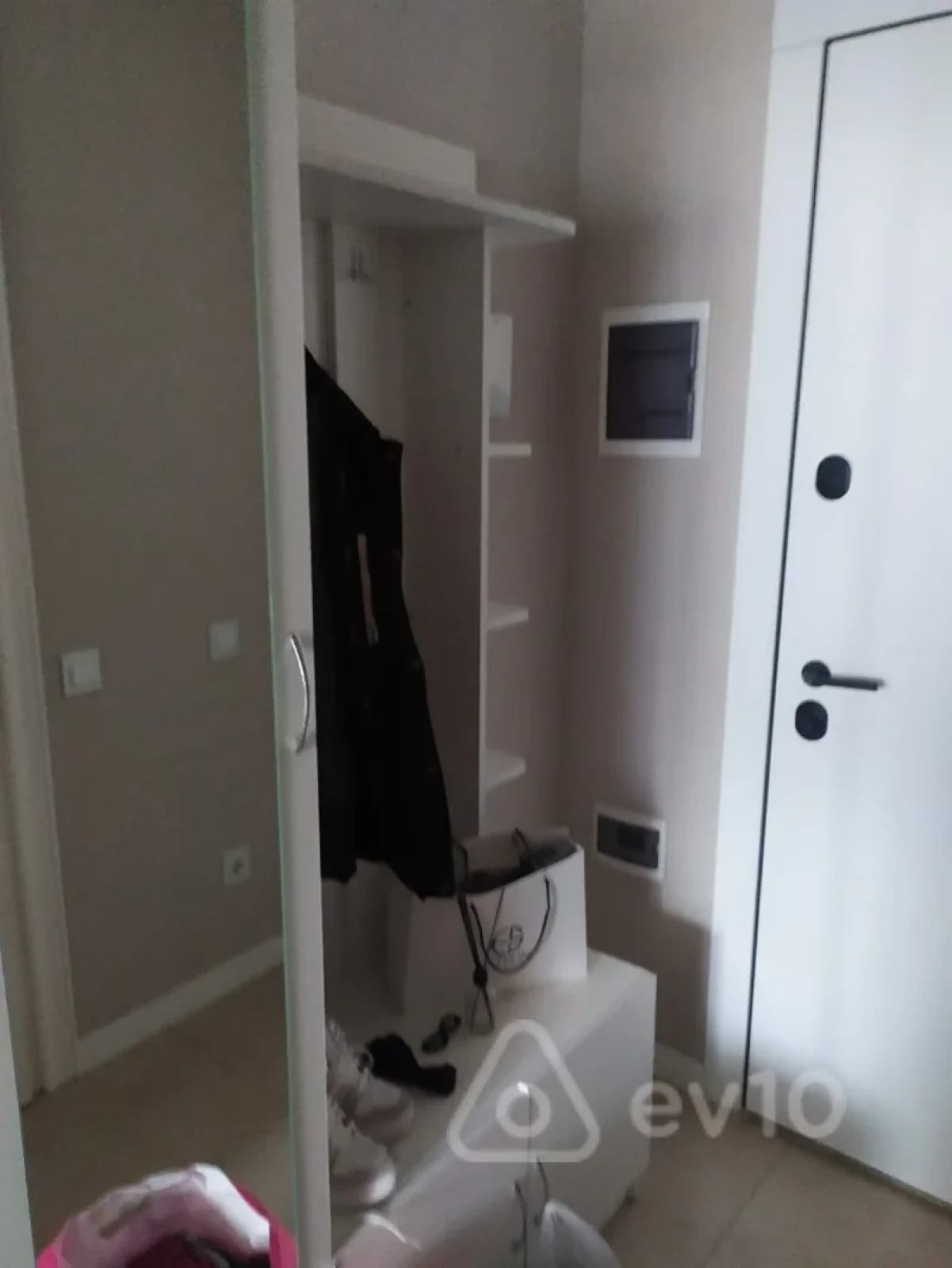 Kirayə verilir 2 otaqlı yeni tikili 88 m²