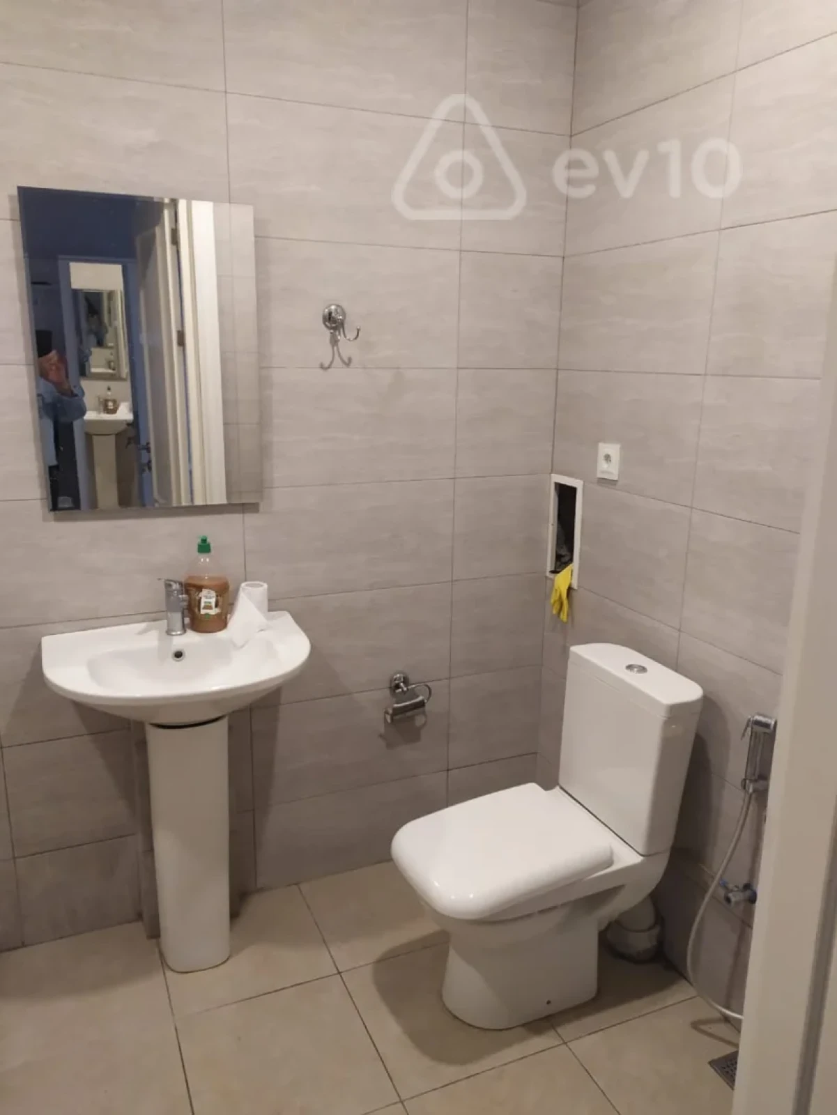Kirayə verilir 2 otaqlı yeni tikili 88 m²