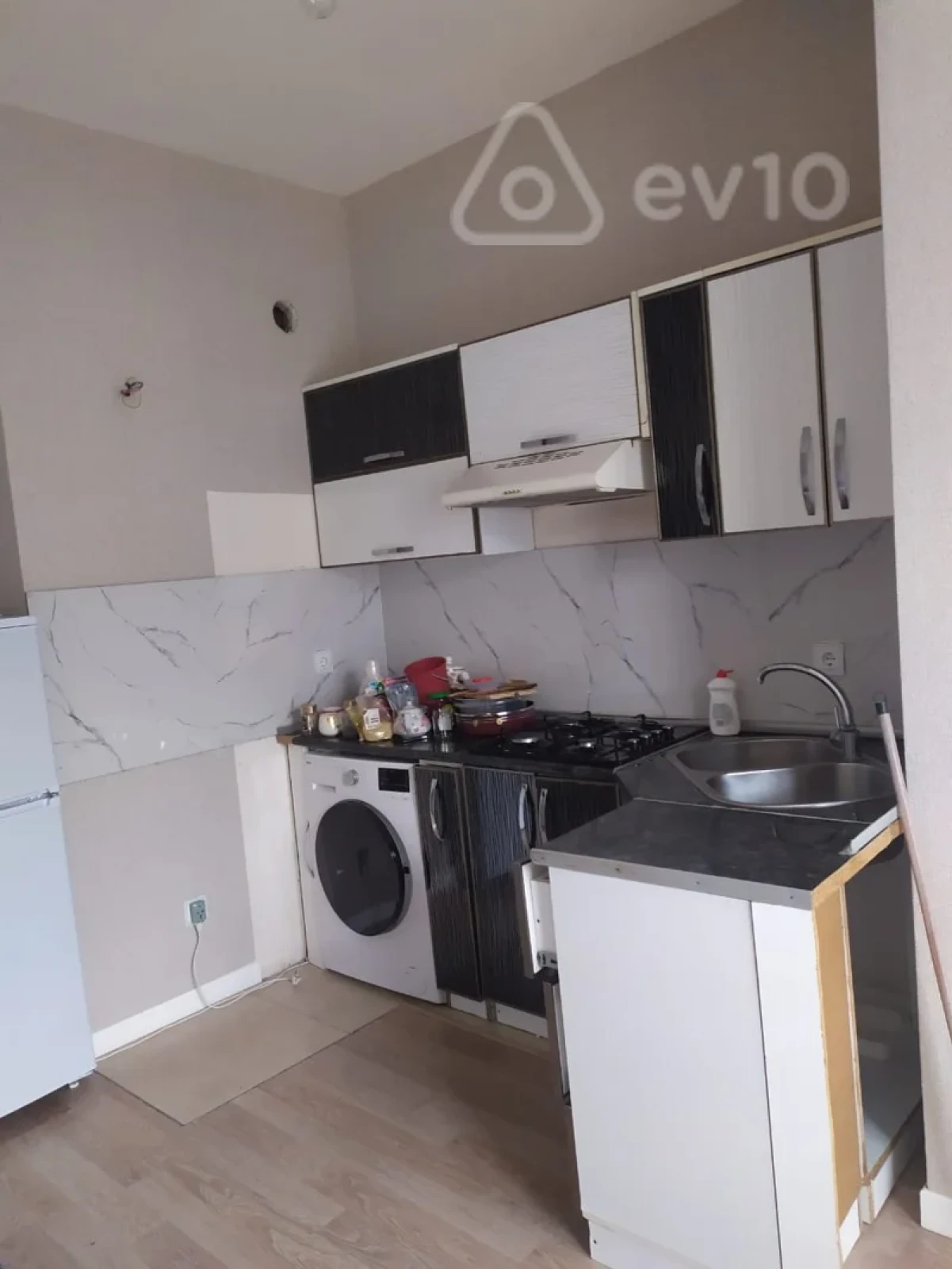 Kirayə verilir 2 otaqlı yeni tikili 88 m²