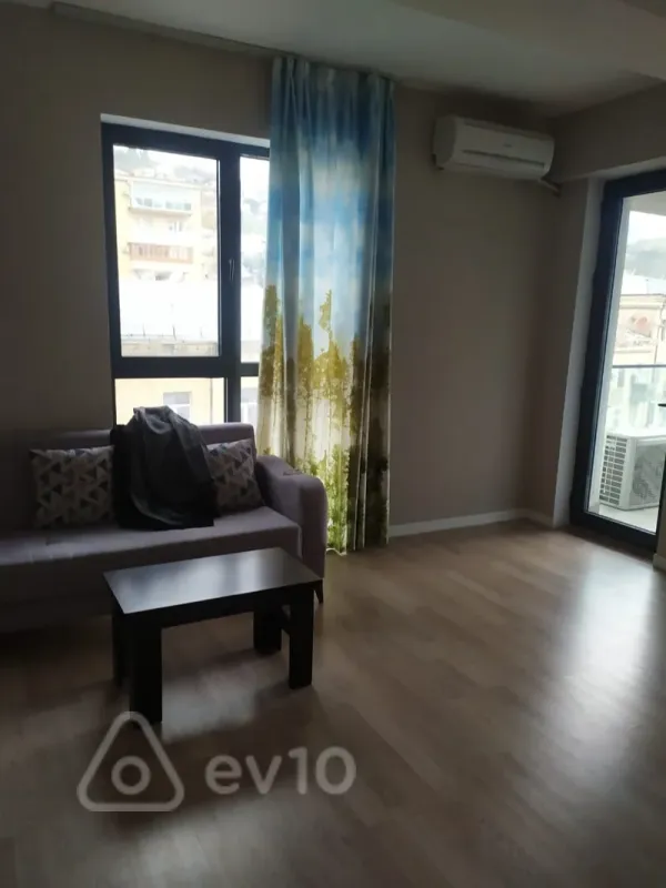 Kirayə verilir 2 otaqlı yeni tikili 88 m²