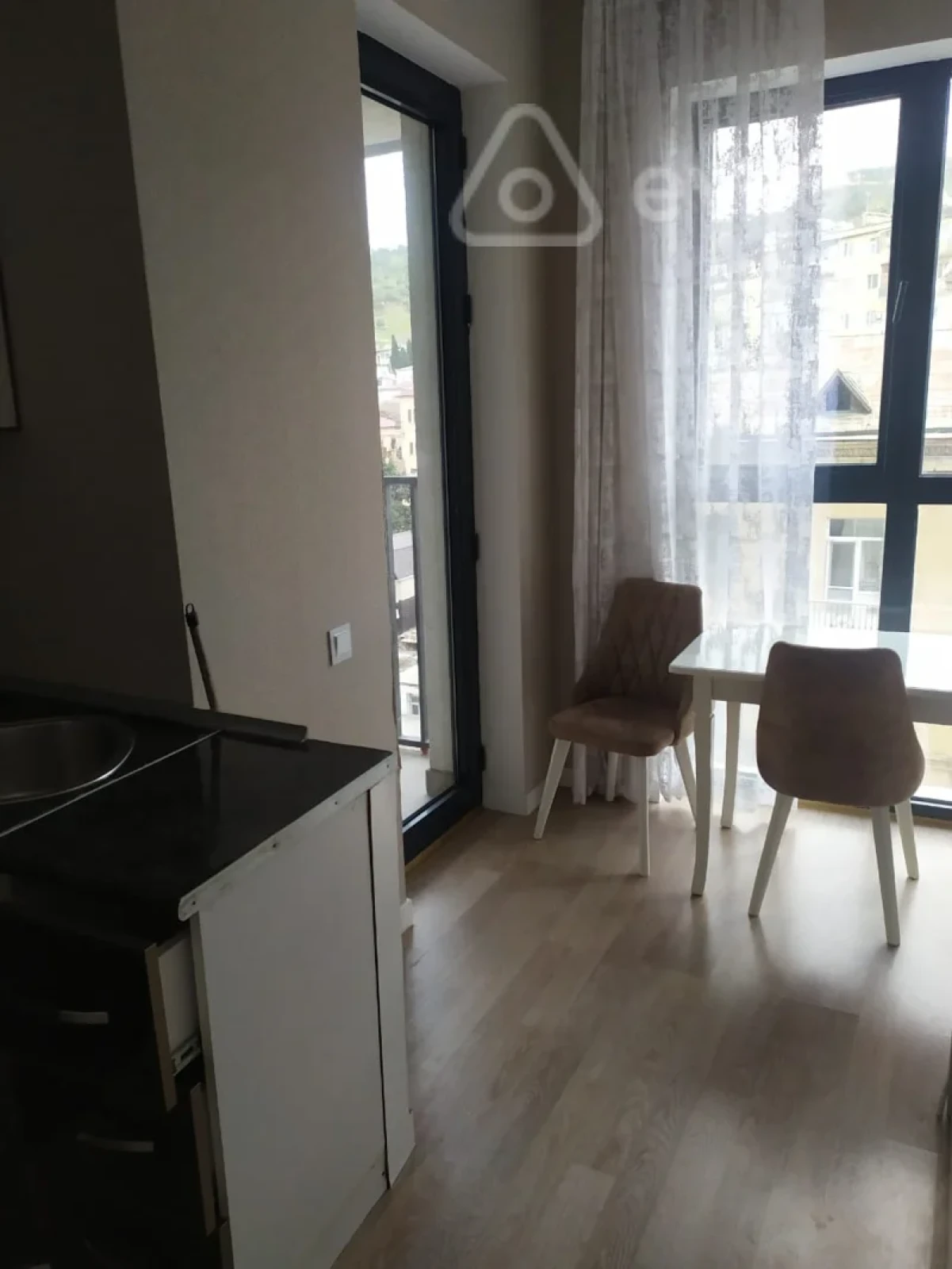 Kirayə verilir 2 otaqlı yeni tikili 88 m²