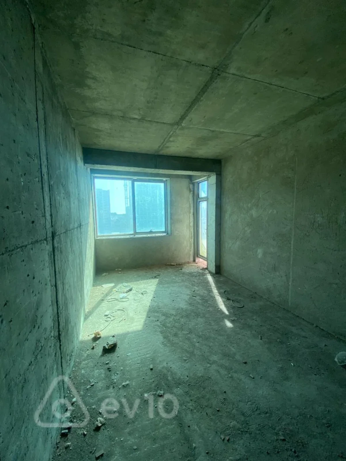 Satılır 4 otaqlı yeni tikili 170 m²