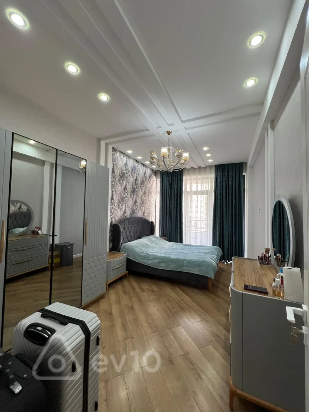 Satılır 3 otaqlı yeni tikili 86 m²
