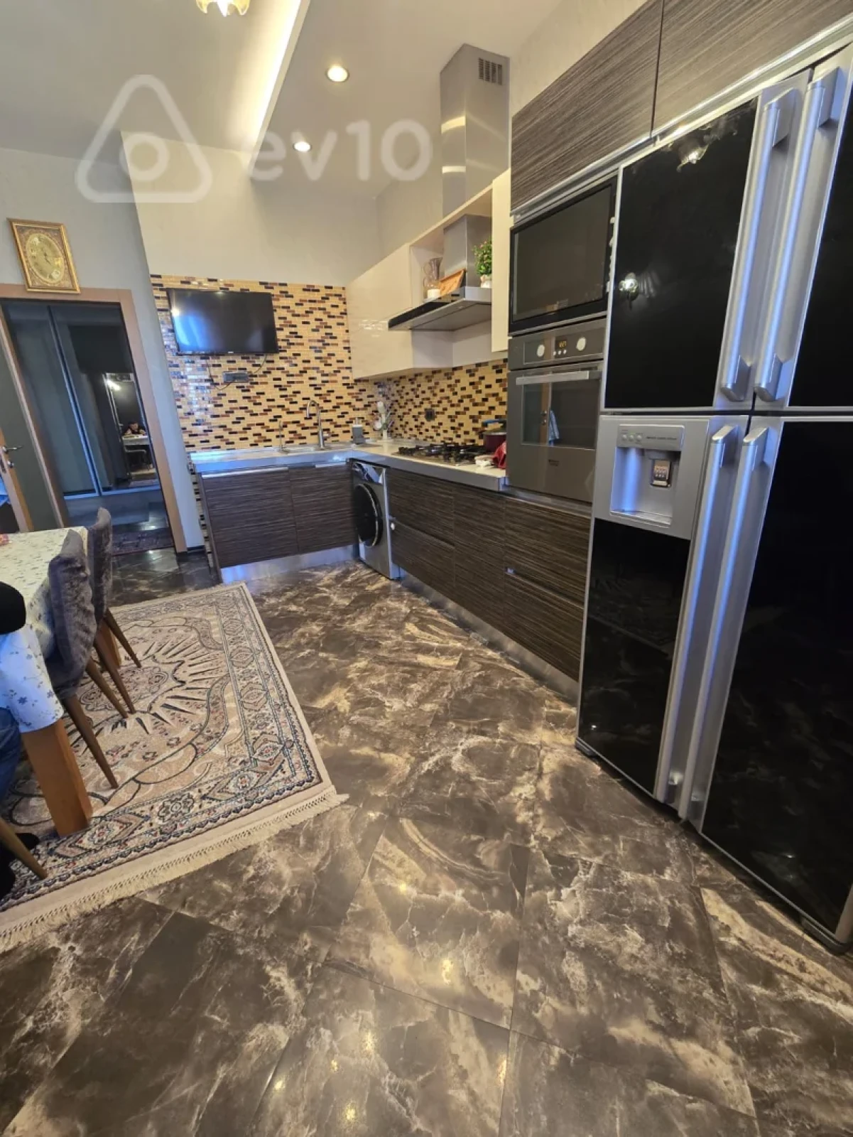 Satılır 3 otaqlı yeni tikili 158 m²