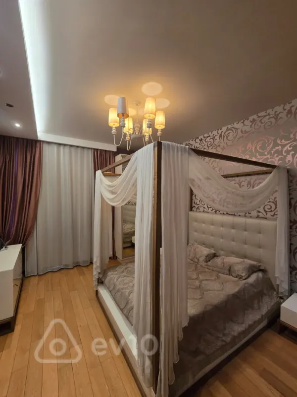 Satılır 3 otaqlı yeni tikili 158 m²