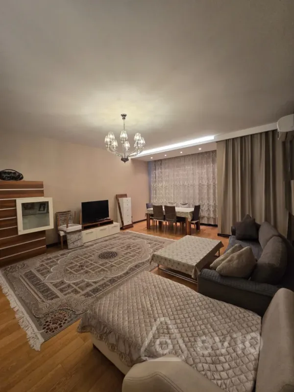 Satılır 3 otaqlı yeni tikili 158 m²
