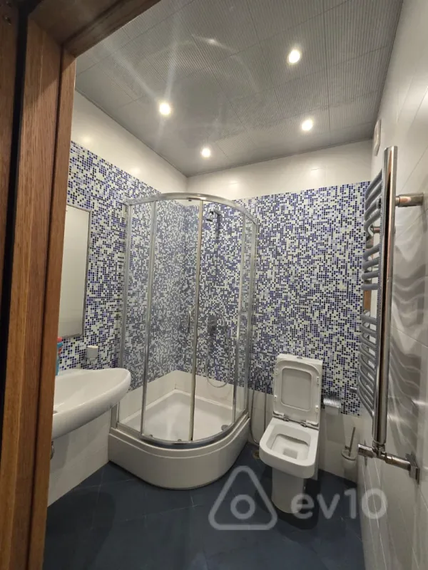 Satılır 3 otaqlı yeni tikili 158 m²