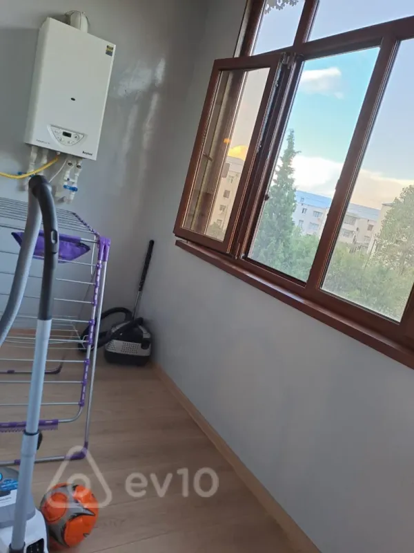 Kirayə verilir 3 otaqlı yeni tikili 70 m²