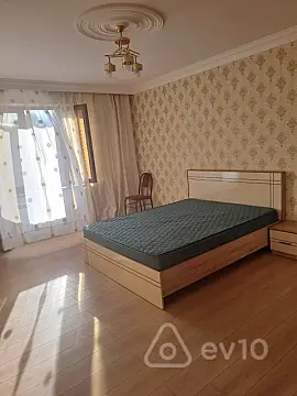 Kirayə verilir 3 otaqlı yeni tikili 70 m²