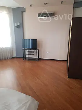 Kirayə verilir 4 otaqlı yeni tikili 210 m²