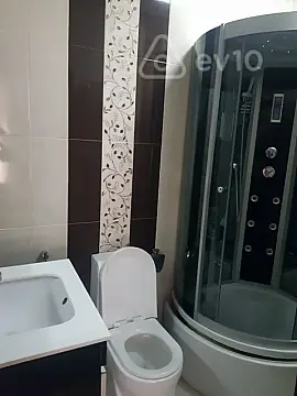 Kirayə verilir 4 otaqlı yeni tikili 210 m²