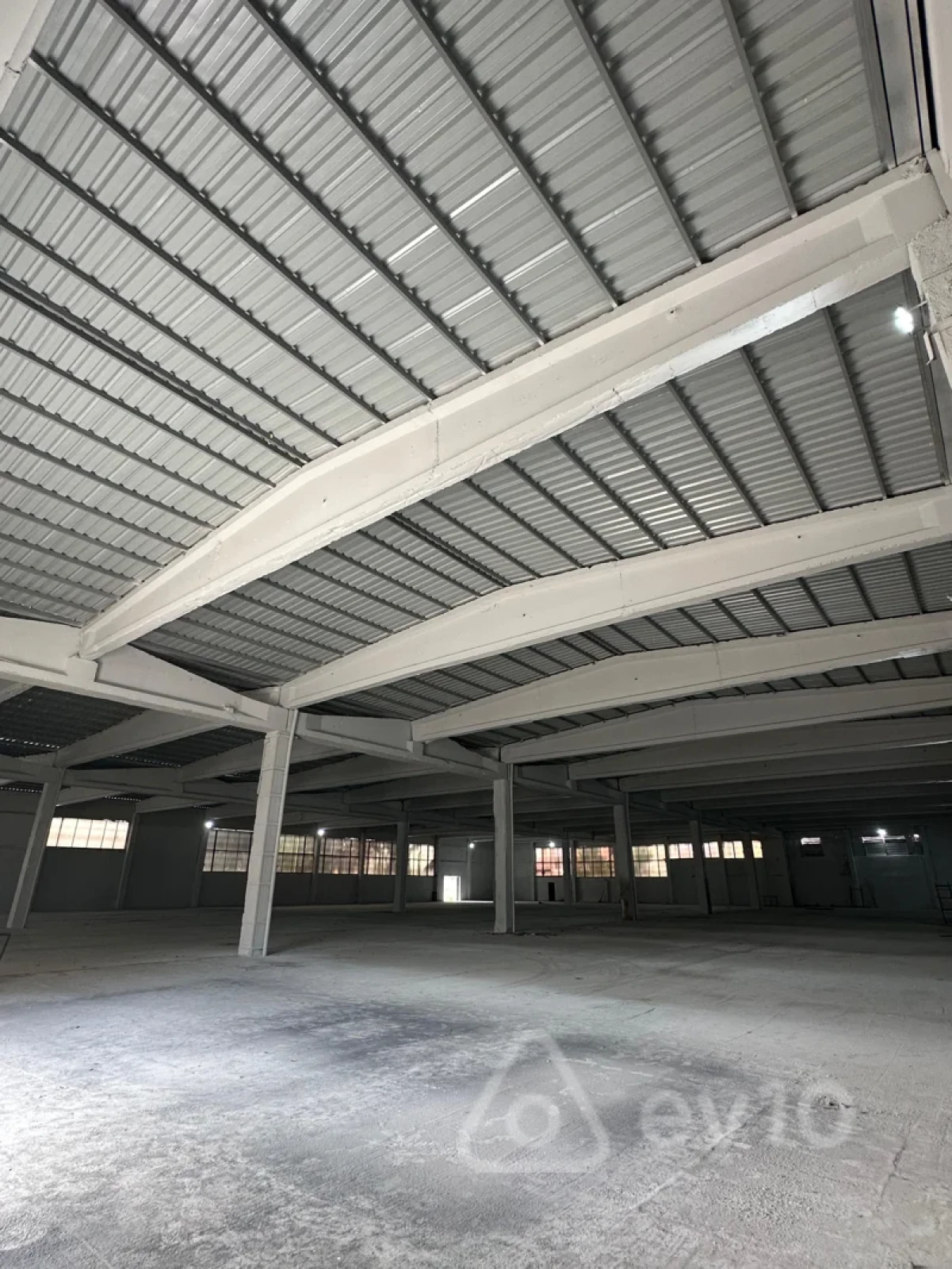 Kirayə verilir mənzil 2800 m²