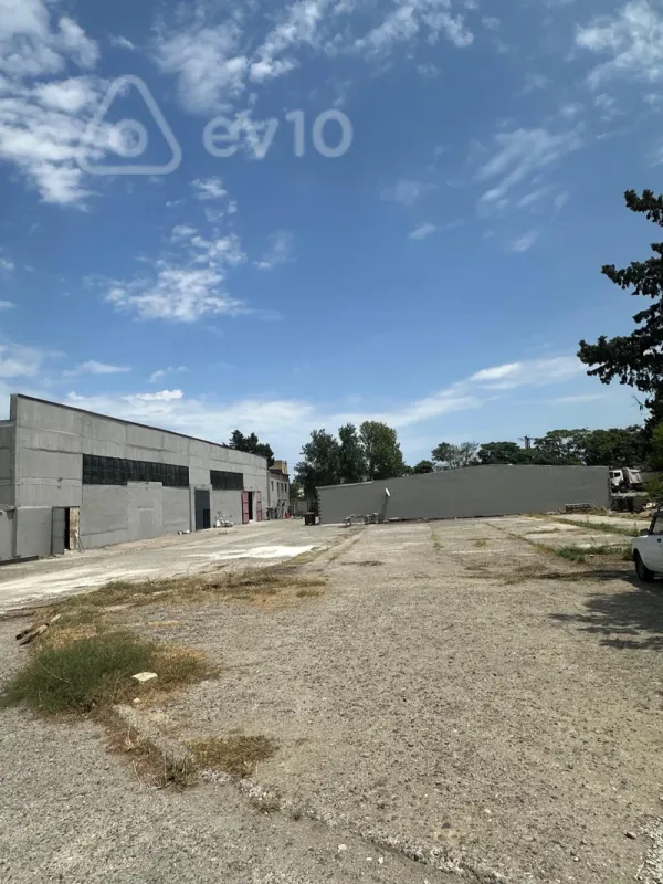 Kirayə verilir mənzil 2800 m²