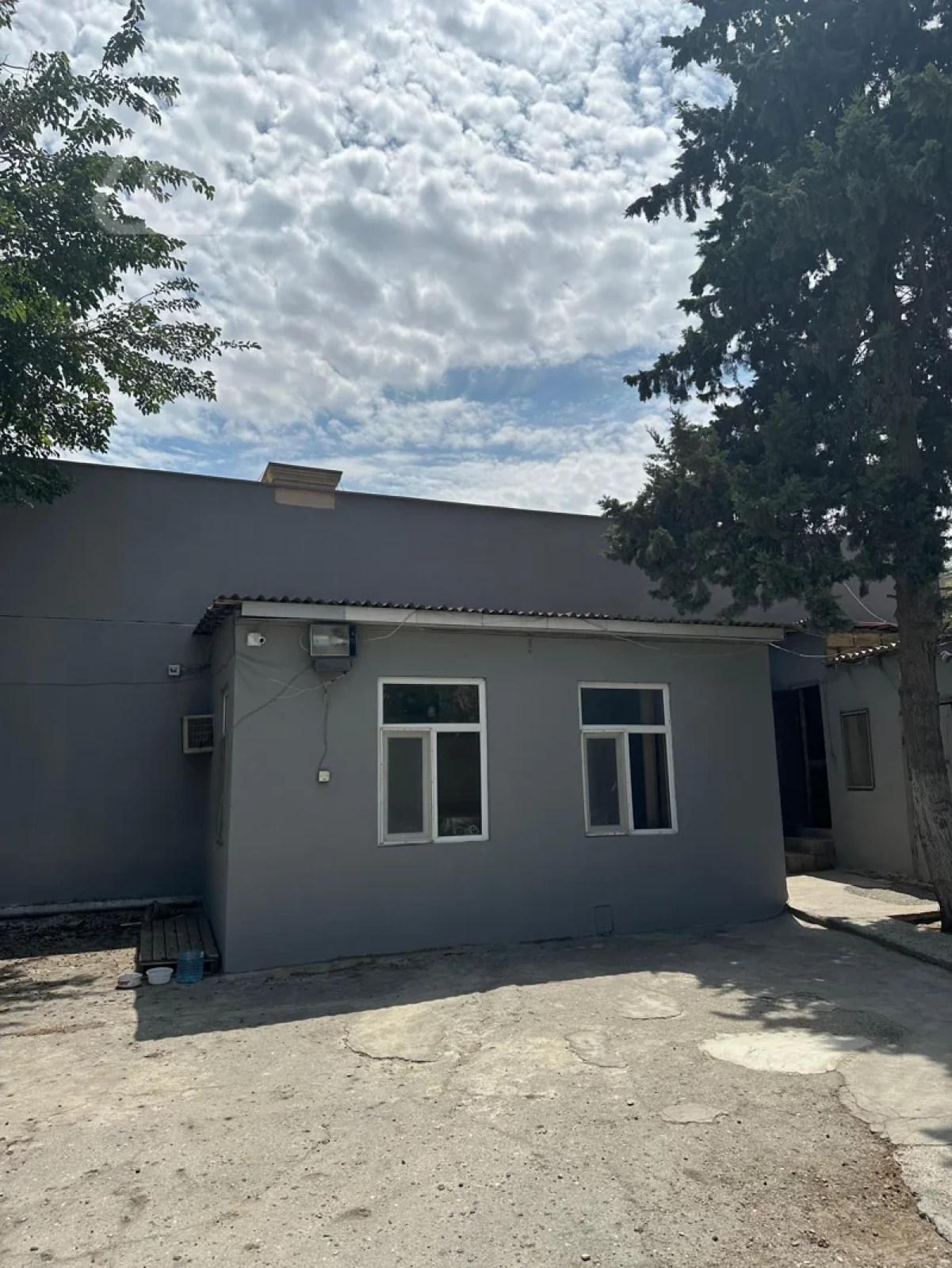 Kirayə verilir mənzil 2800 m²
