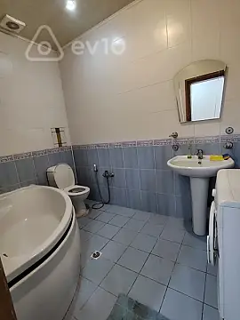 Kirayə verilir 4 otaqlı yeni tikili 150 m²