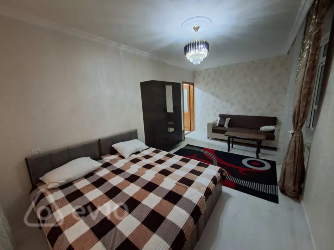 Kirayə verilir 4 otaqlı yeni tikili 150 m²