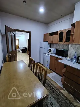 Kirayə verilir 4 otaqlı yeni tikili 150 m²