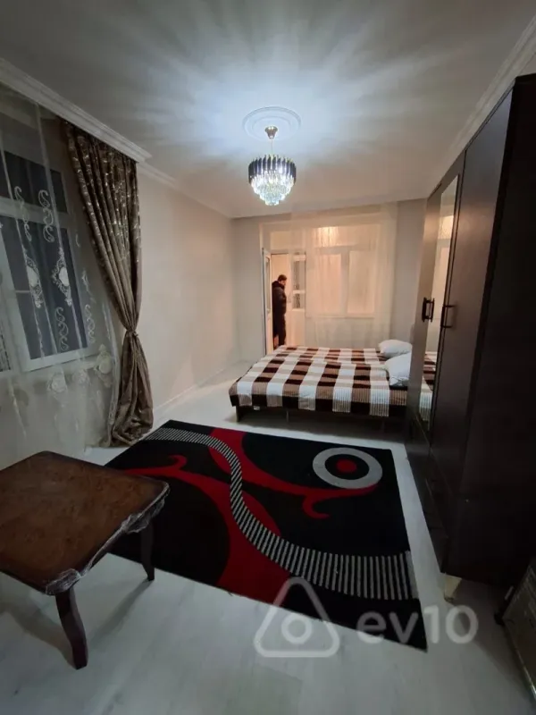 Kirayə verilir 4 otaqlı yeni tikili 150 m²