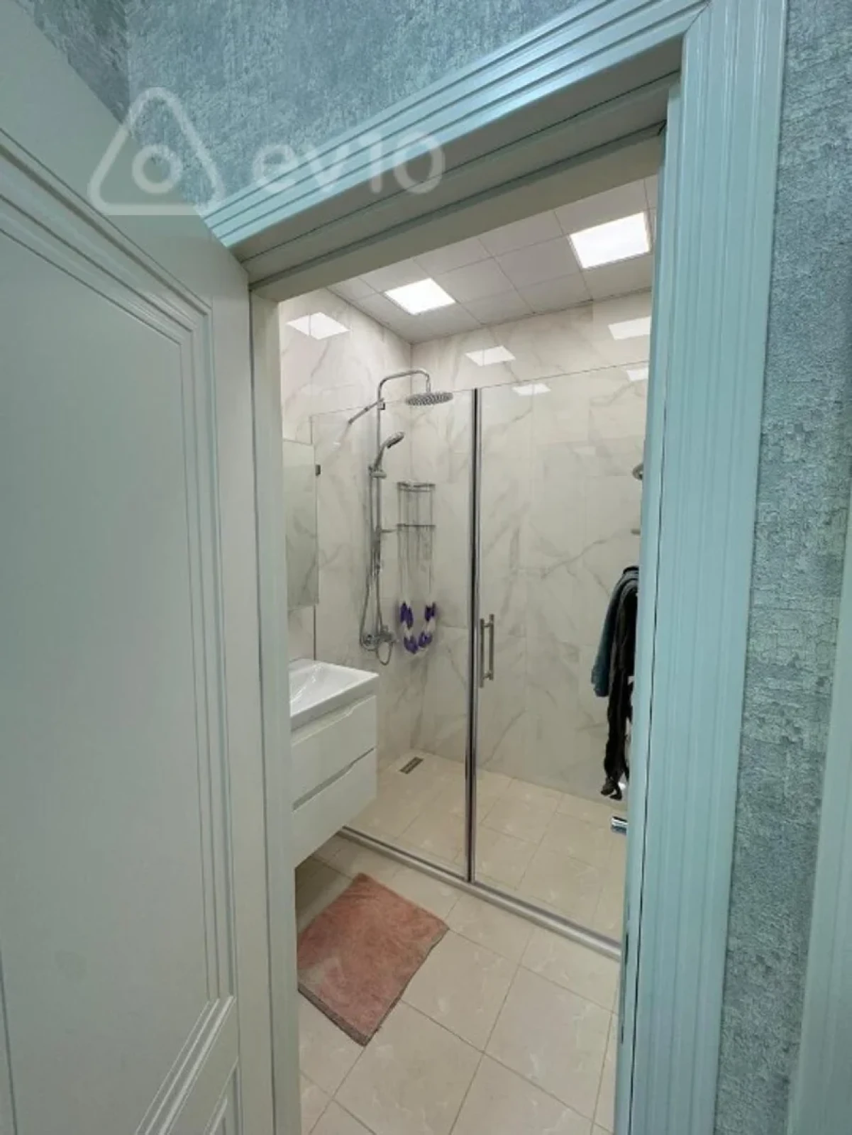 Kirayə verilir 2 otaqlı yeni tikili 85 m²