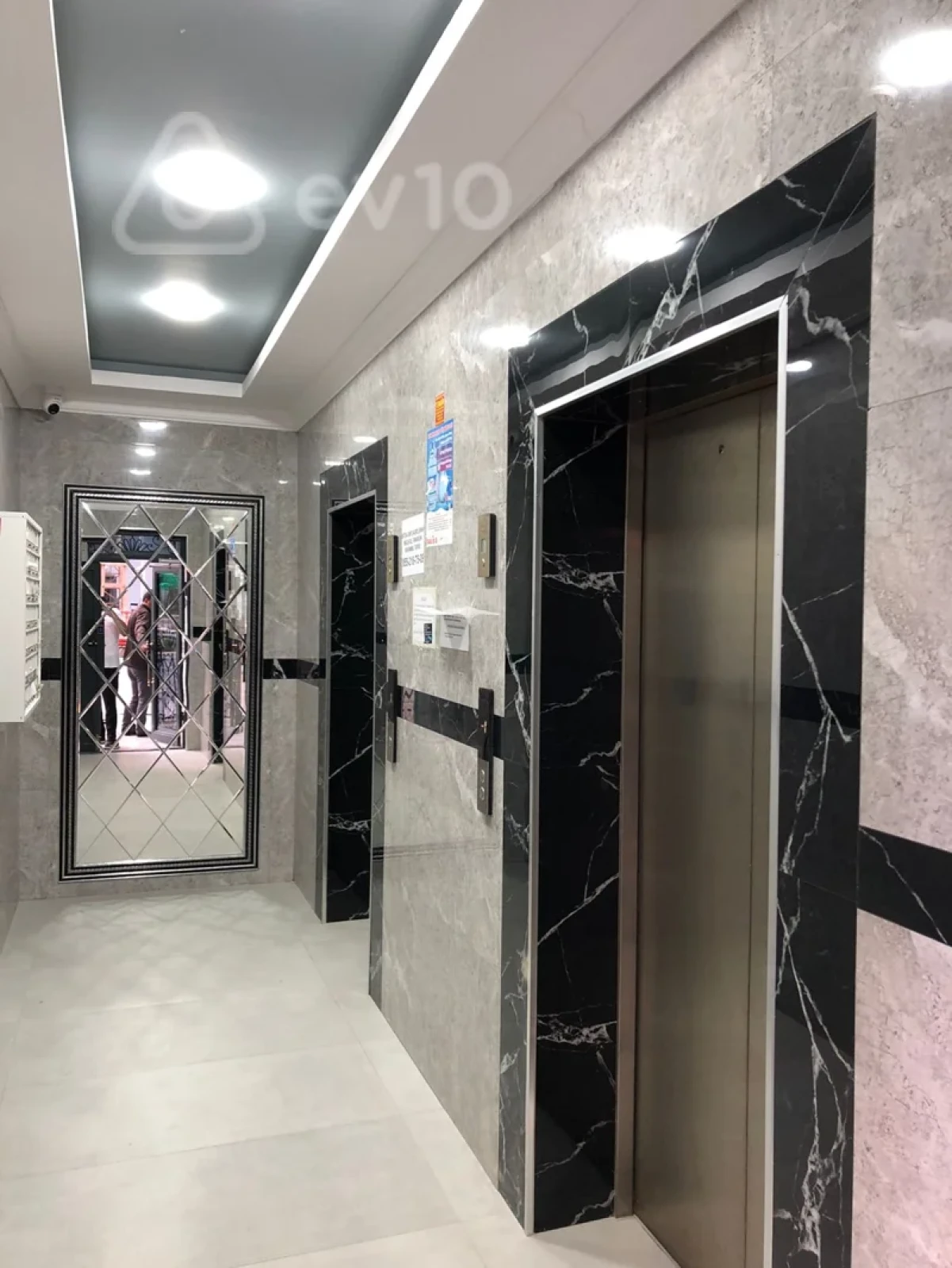 Kirayə verilir 2 otaqlı yeni tikili 85 m²