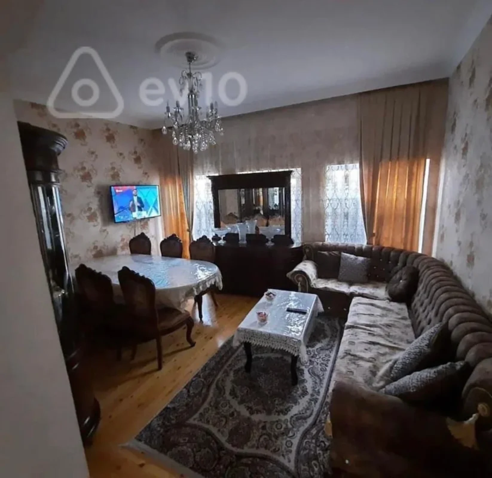 Satılır 7 otaqlı həyət evi 380 m²