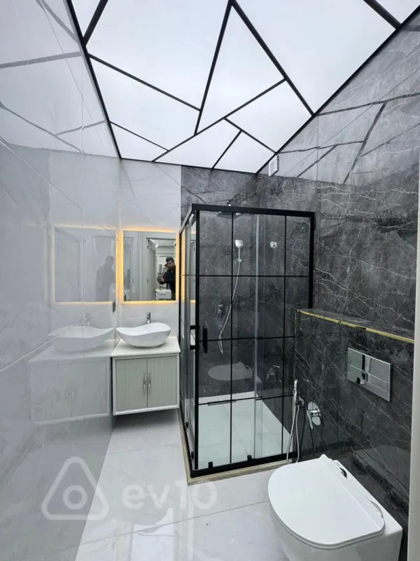 Satılır 3 otaqlı yeni tikili 140 m²