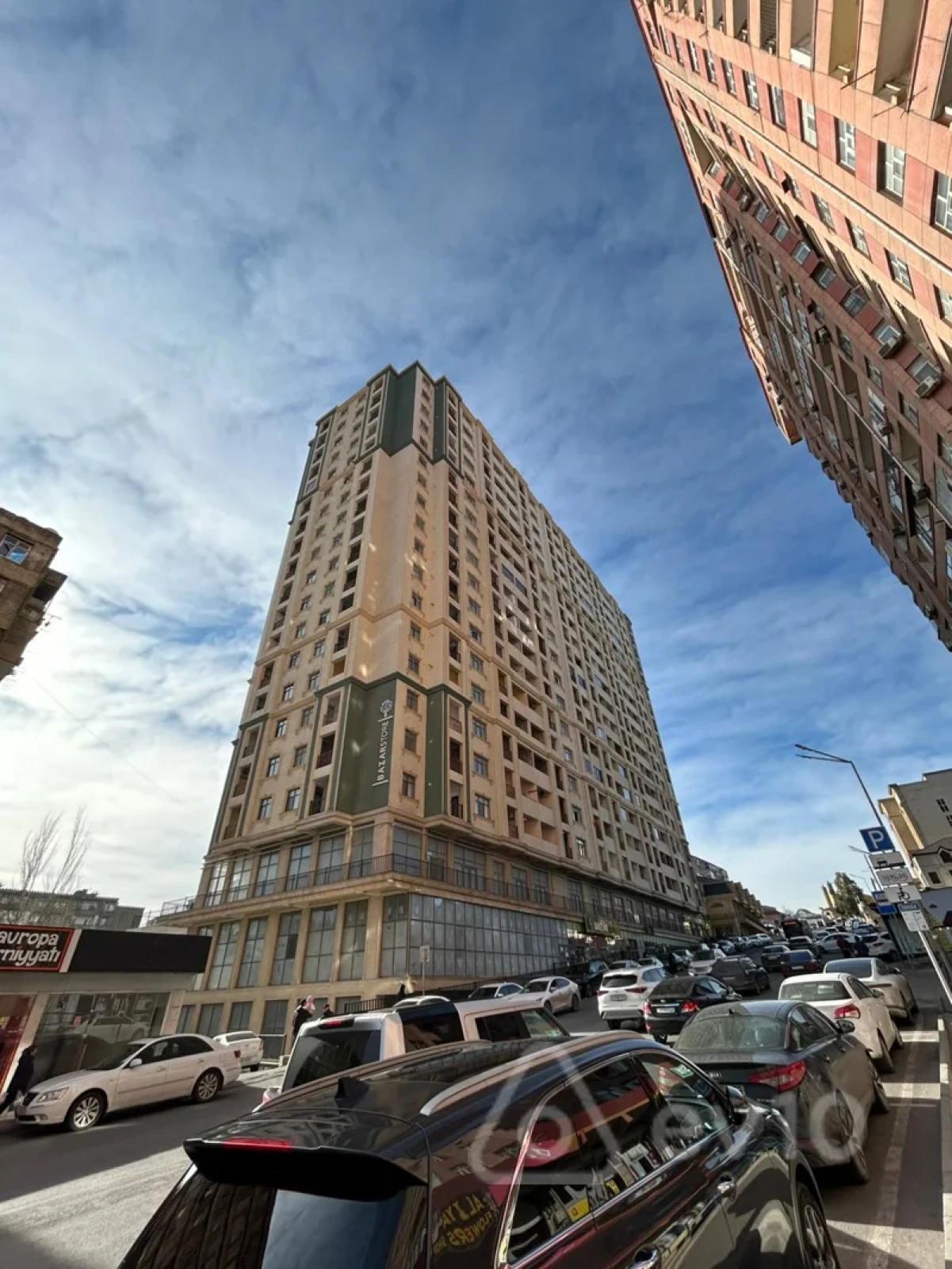 Satılır 2 otaqlı yeni tikili 115 m²