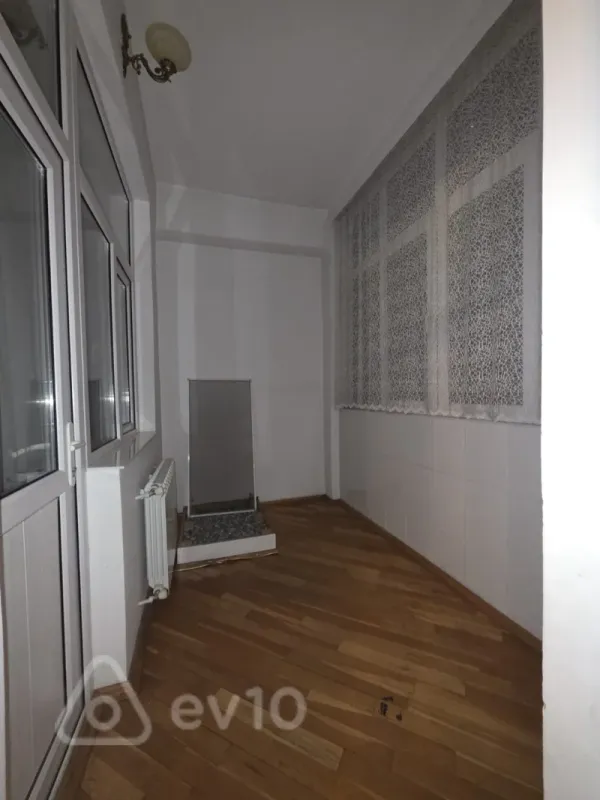 Satılır 3 otaqlı yeni tikili 105 m²