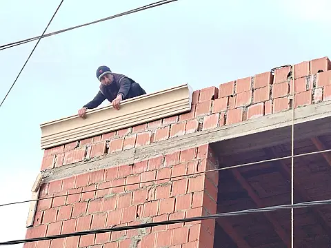 Satılır 7 otaqlı həyət evi 240 m²