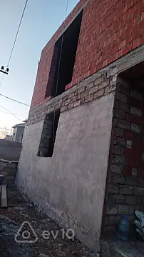 Satılır 7 otaqlı həyət evi 240 m²