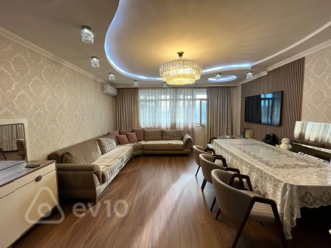 Satılır 4 otaqlı yeni tikili 145 m²