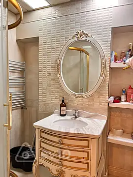 Kirayə verilir 3 otaqlı köhnə tikili 120 m²