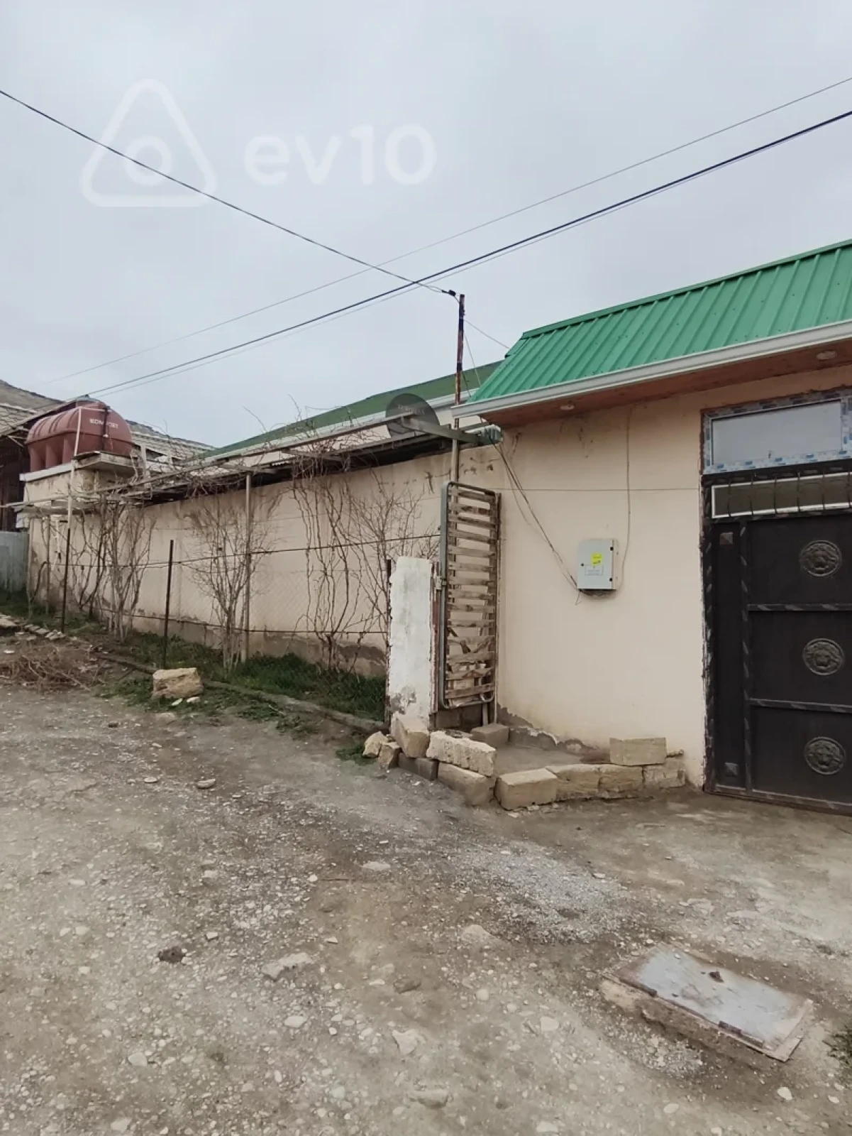 Satılır 3 otaqlı həyət evi 60 m²