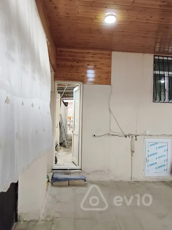 Satılır 3 otaqlı həyət evi 60 m²