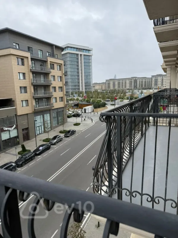 Kirayə verilir 3 otaqlı yeni tikili 103 m²