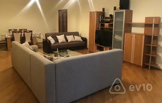 Kirayə verilir 3 otaqlı yeni tikili 155 m² — Bakı, Yasamal 3 otaq 155.00 m²