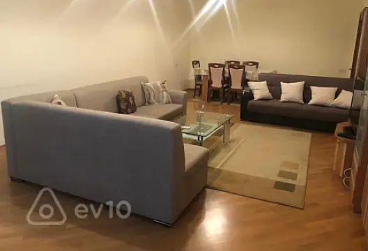 Kirayə verilir 3 otaqlı yeni tikili 155 m²