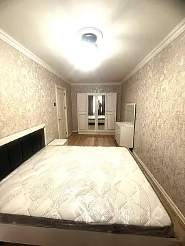 Kirayə verilir 2 otaqlı köhnə tikili 60 m²